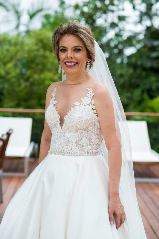 Biggest Sale of the Season!Allure Bridals 3112