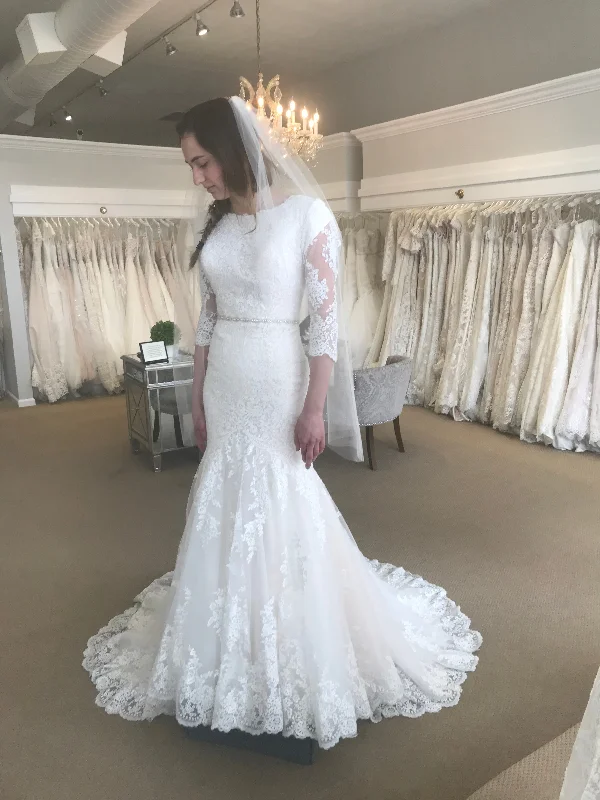 The Sale You’ve Been Waiting For!Allure Bridals Allurem 586