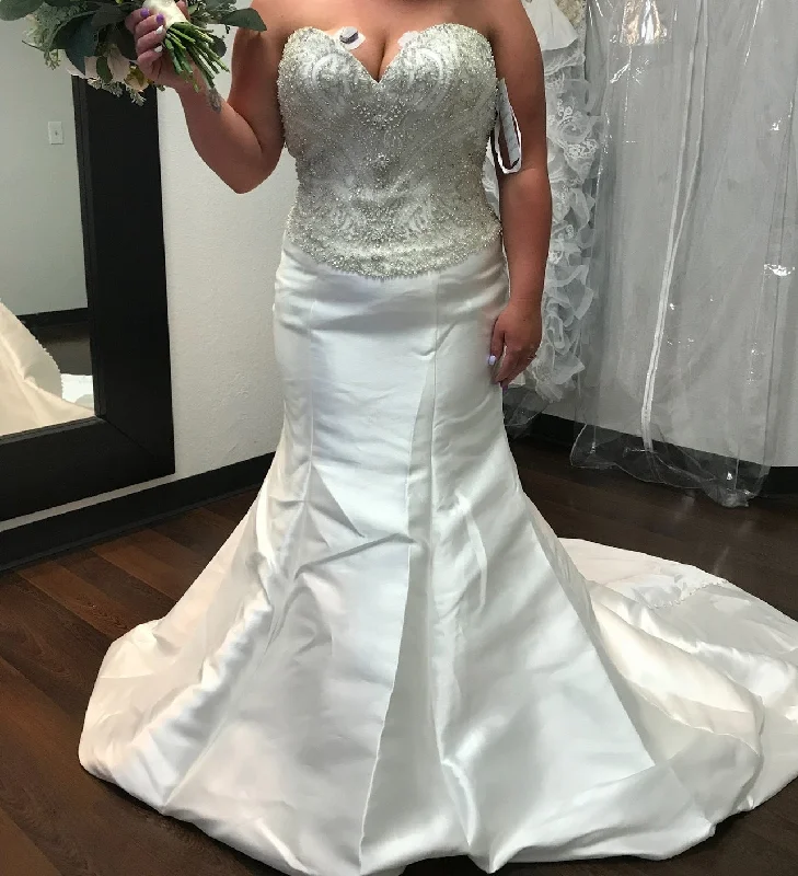Huge Price Cuts Await!Allure Bridals Beaded Strapless Trumpet Wedding Dress