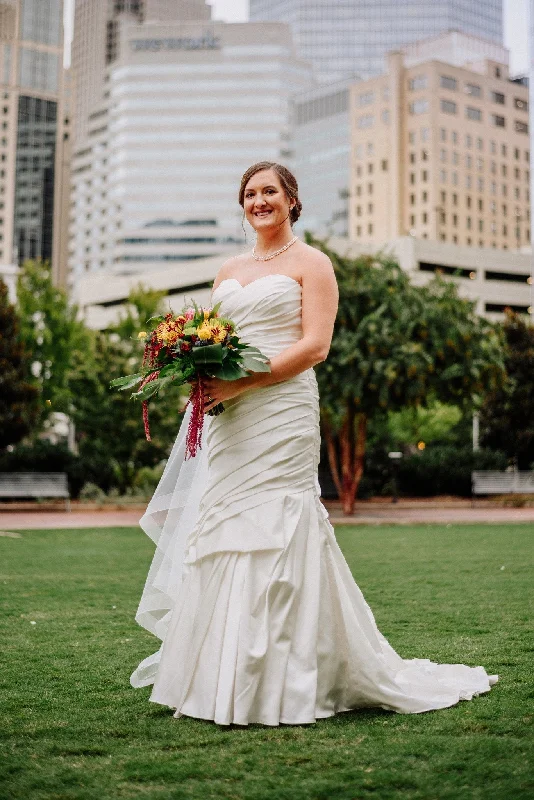 Best Price of the Season!Allure Bridals W342