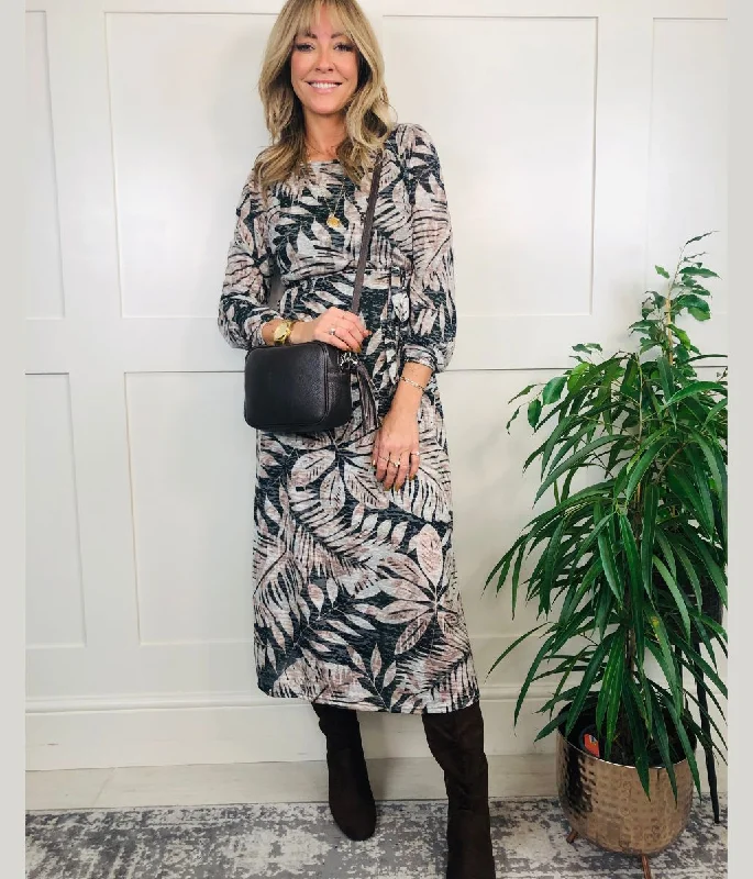 Limited Deals, Unlimited Savings!Khaki Leaf Print Dress